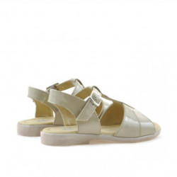 Småbarnsandaler 40c lack beige