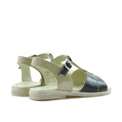 Småbarnssandaler 40c lack beige+svart
