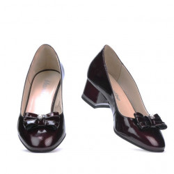 Eleganta damskor 1270 lackat satin vinröd