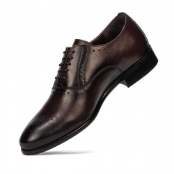 Eleganta herrskor 932m a bordo