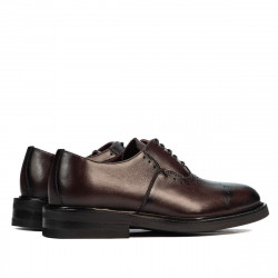 Eleganta tonårsskor 381 a bordo