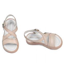 Lilla småbarnssandaler 74c