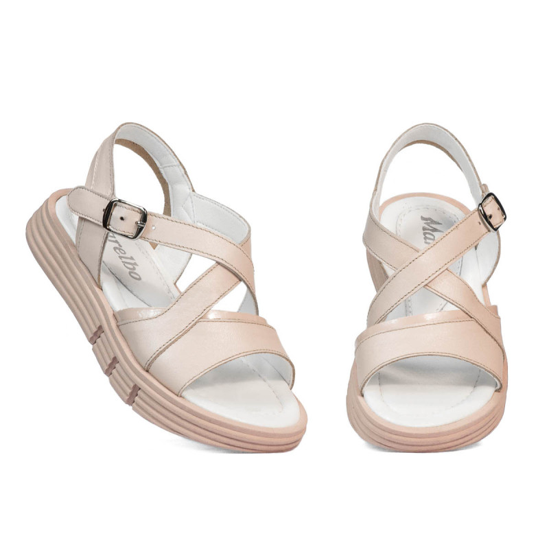 Lilla småbarnssandaler 74c