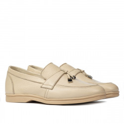 Dam moccasiner 6054 krämfärgade
