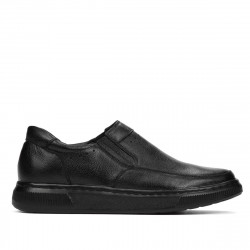 Svarta sportskor 944