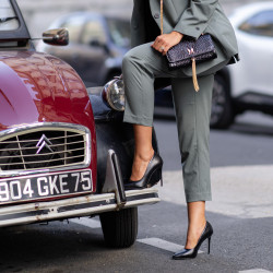 Eleganta damtofflor 1289 svart lifestyle