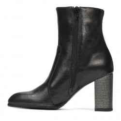 Damstövlar 1177 svart satin