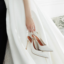 Damsandaler 1352 vit satin lifestyle