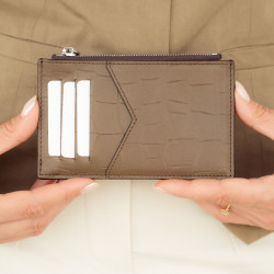 Kortfodral 209g 01 croco mörkbrun lifestyle
