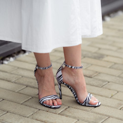 Dam sandaler 1349 satin zebra vit lifestyle