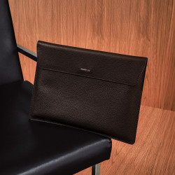 Laptopfodral 309g 01 biz svart lifestyle